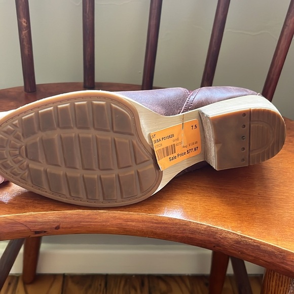 NWOT Caterpillar Jess Leather Wine Bootie Size 7.5 - Picture 6 of 12